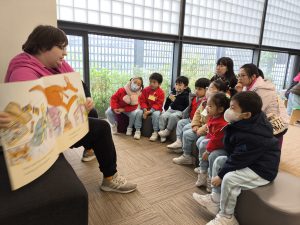 低班參觀「屏山天水圍公共圖書館」